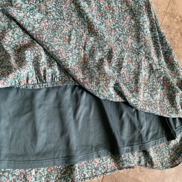 Lauren Conrad Women's Floral Flutter Sleeve Faux Wrap Midi Dress Ruffle Hem Line - Picture 7 of 8